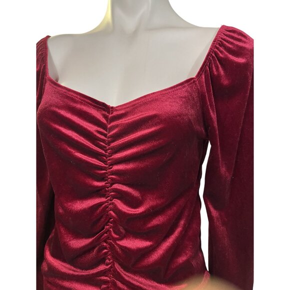 Green Envelope Red Velvet Renaissance Top Ruched & Queen Anne Neckline Medium - Picture 2 of 8